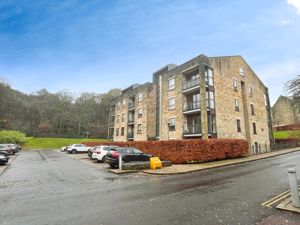 Front External- click for photo gallery